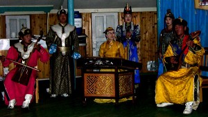 Konzert im Camp Toilogt, Hovsgol-See